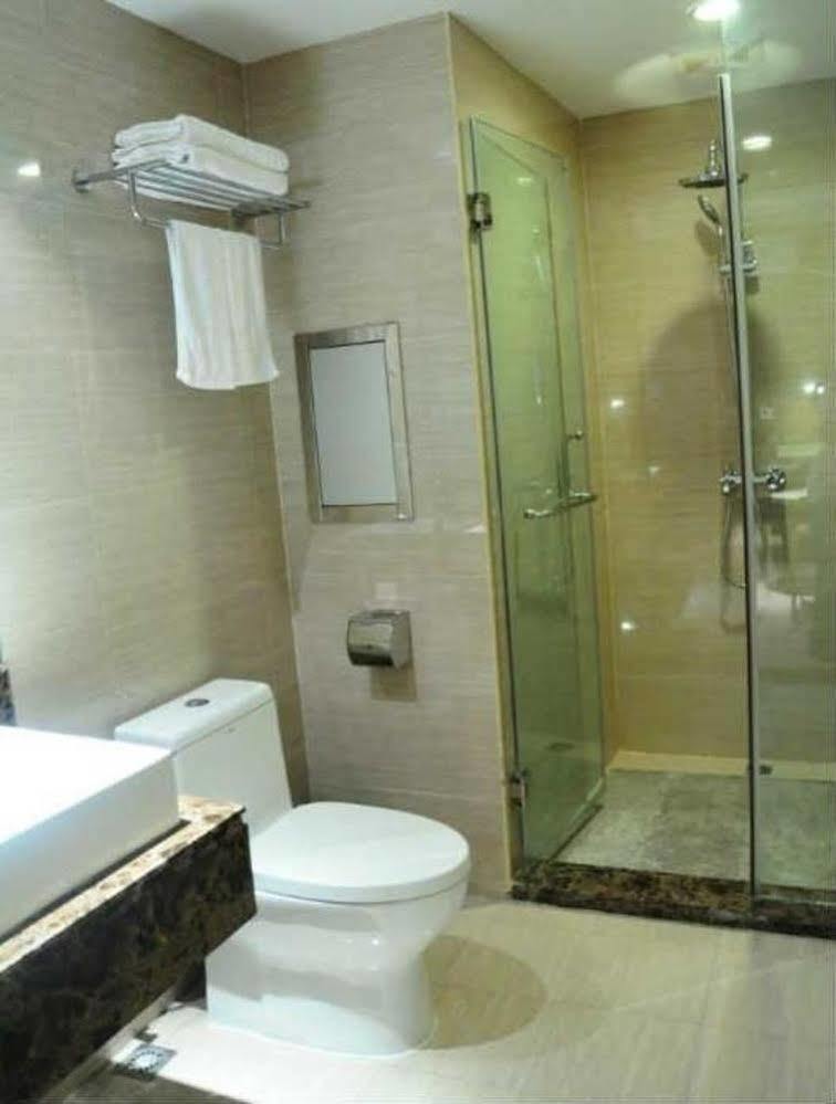 Ronghe Holiday Hotel Shiyan  Εξωτερικό φωτογραφία